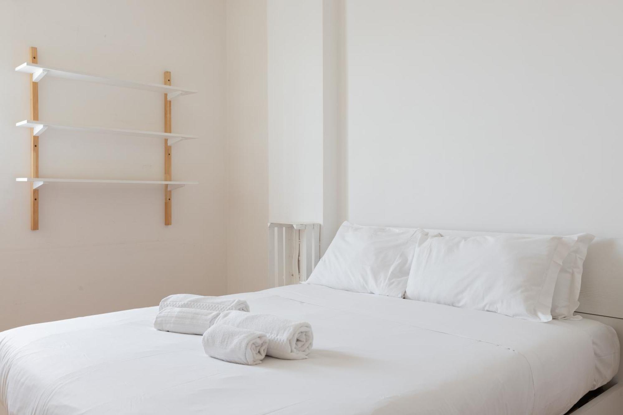 Agostini 9- Bright Flat Apartment *